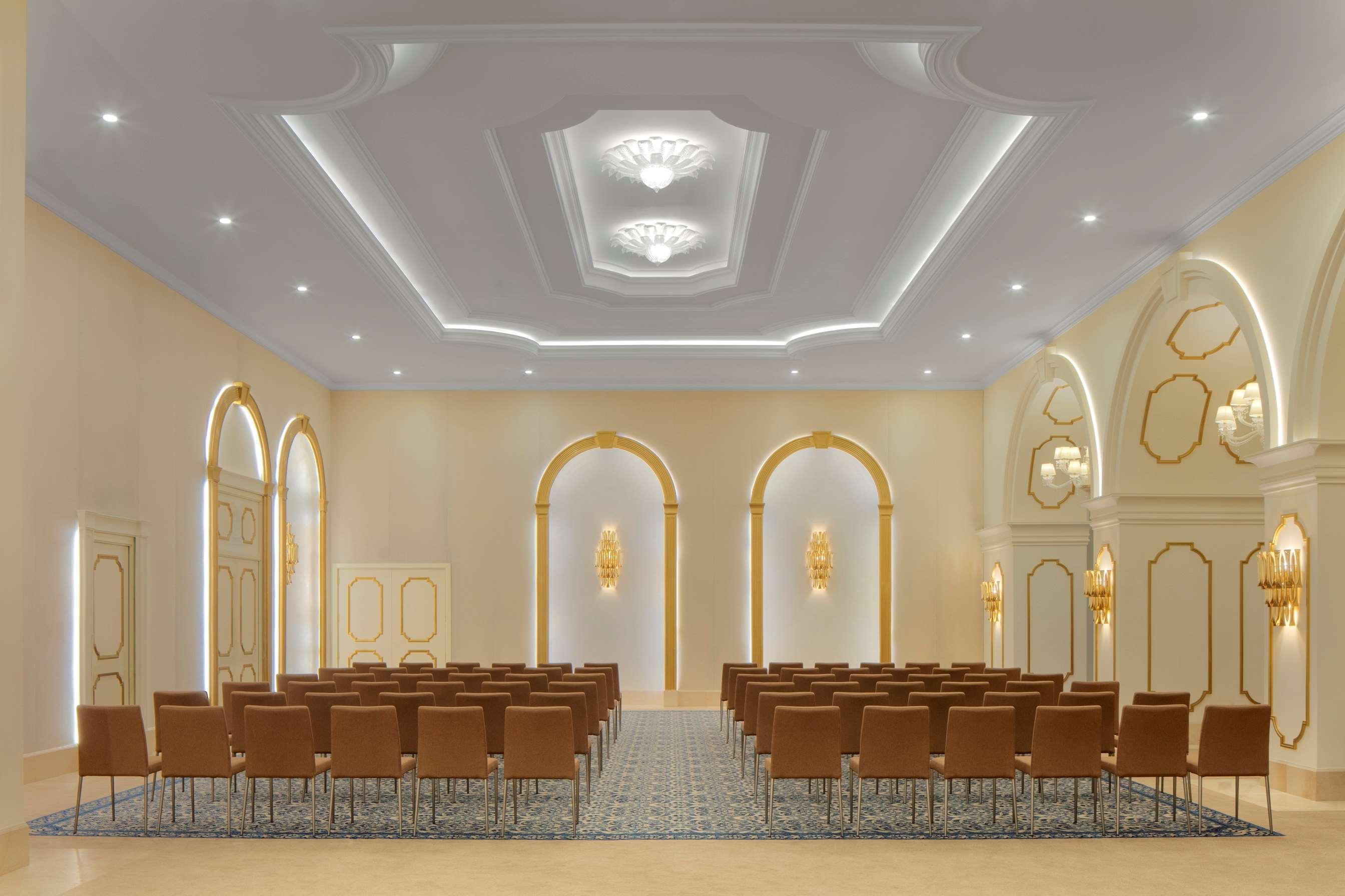 โรงแรมดุสิต โดฮา ภายนอก รูปภาพ The interior of the new church