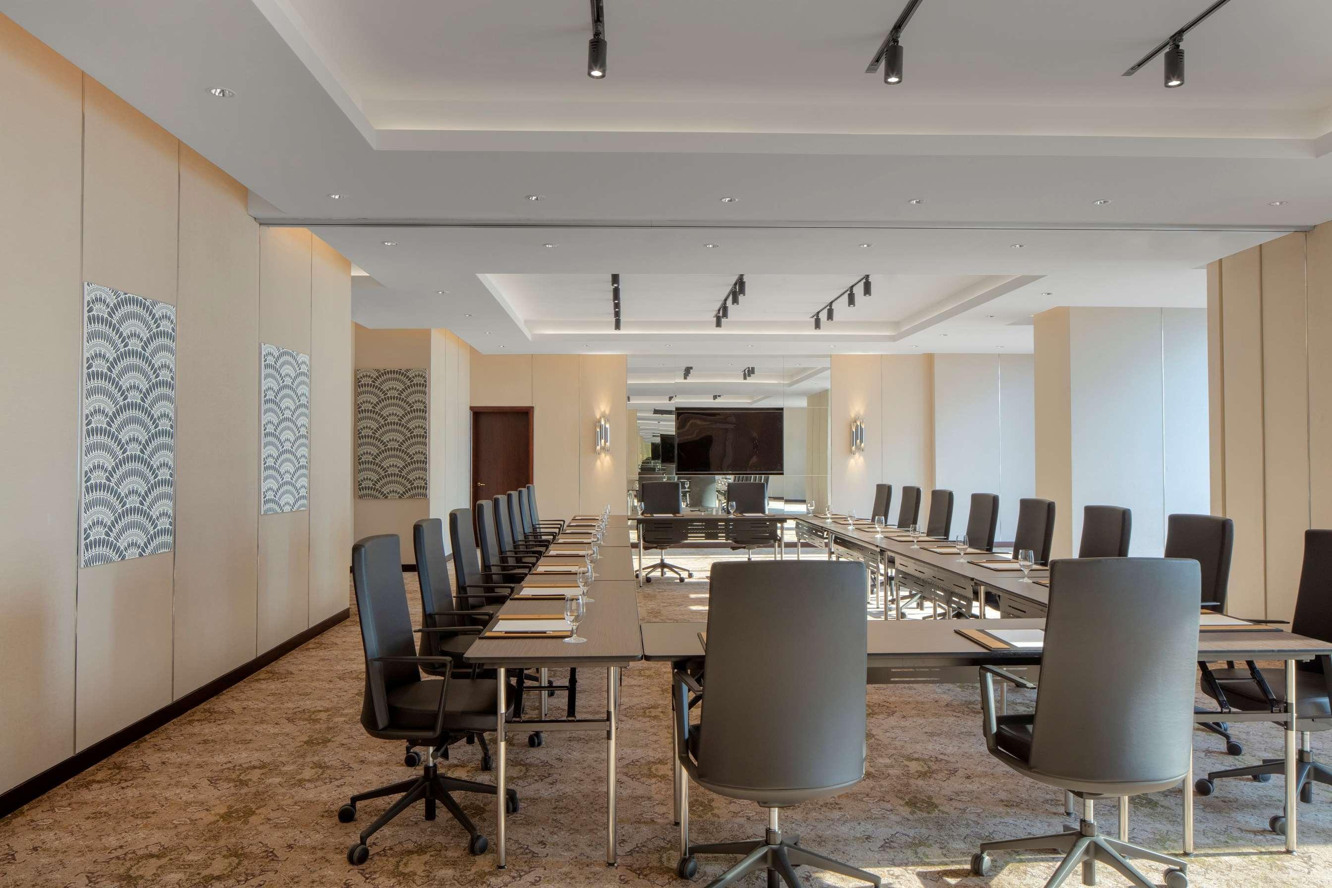โรงแรมดุสิต โดฮา ภายนอก รูปภาพ Meeting room