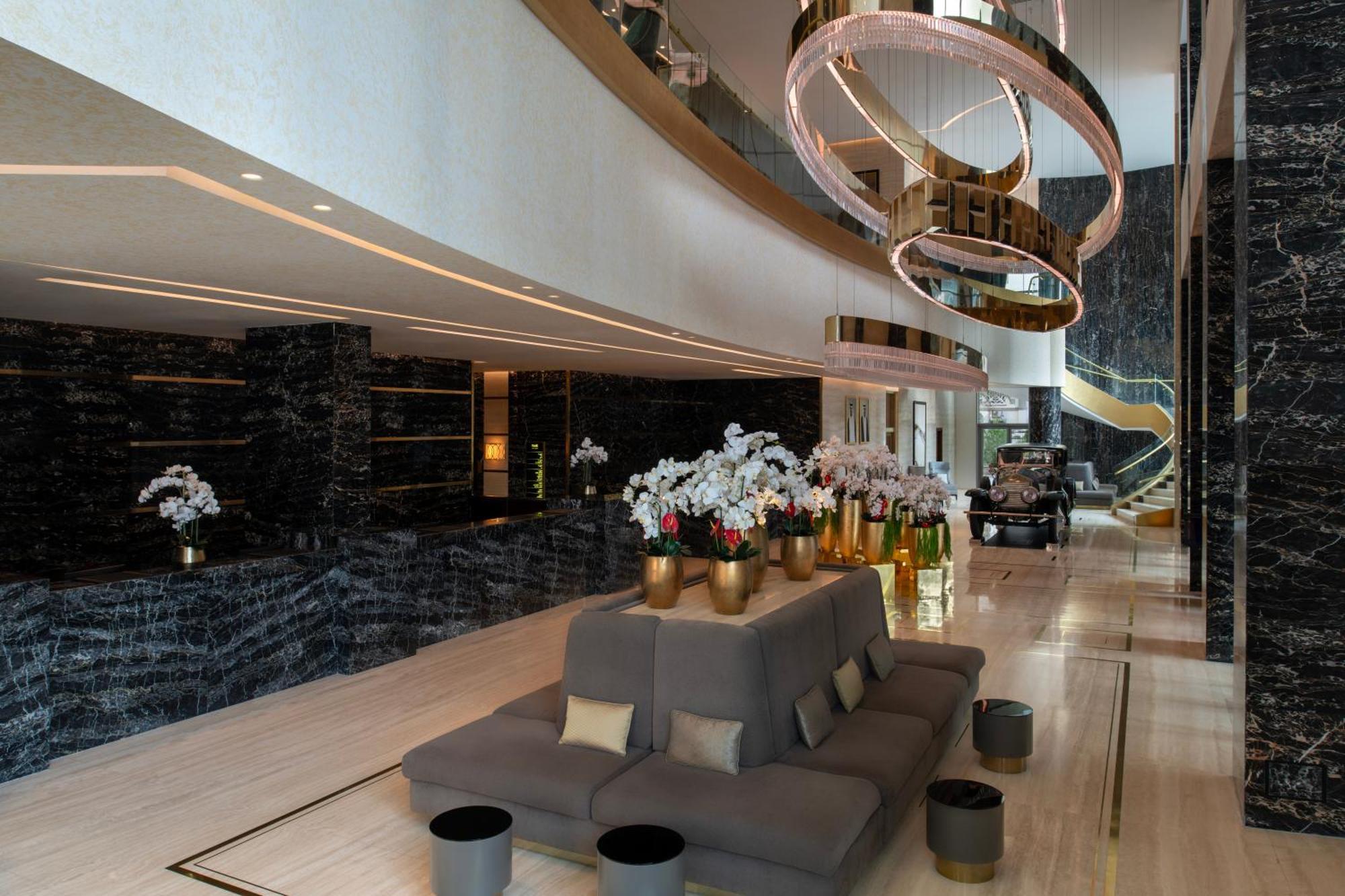 โรงแรมดุสิต โดฮา ภายนอก รูปภาพ The lobby of the hotel